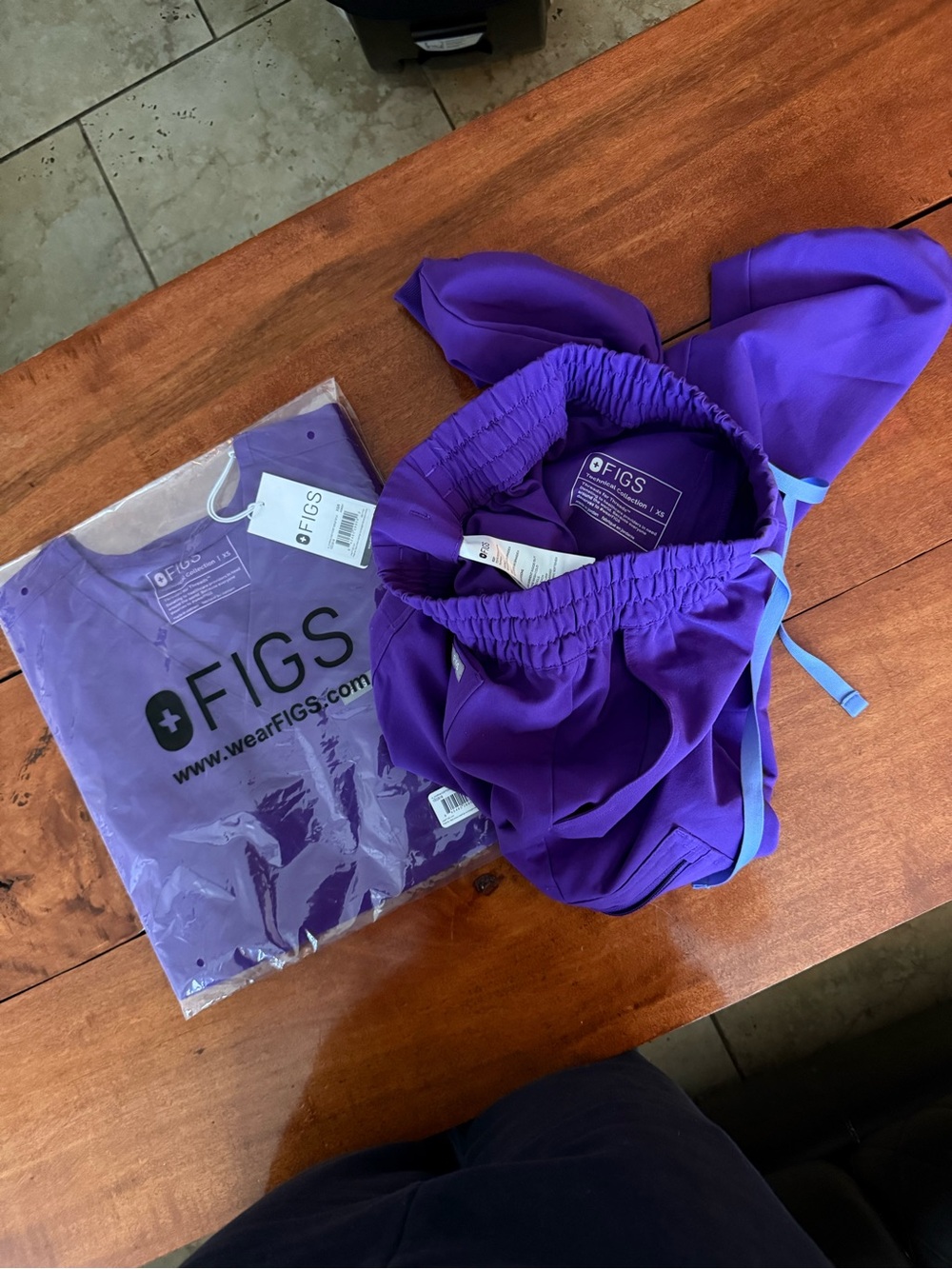 Figs Medical Scrub set in digital grape Purple - Picture 3 of 5
